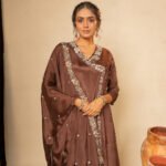 Mocha Embroidery Kurta Set